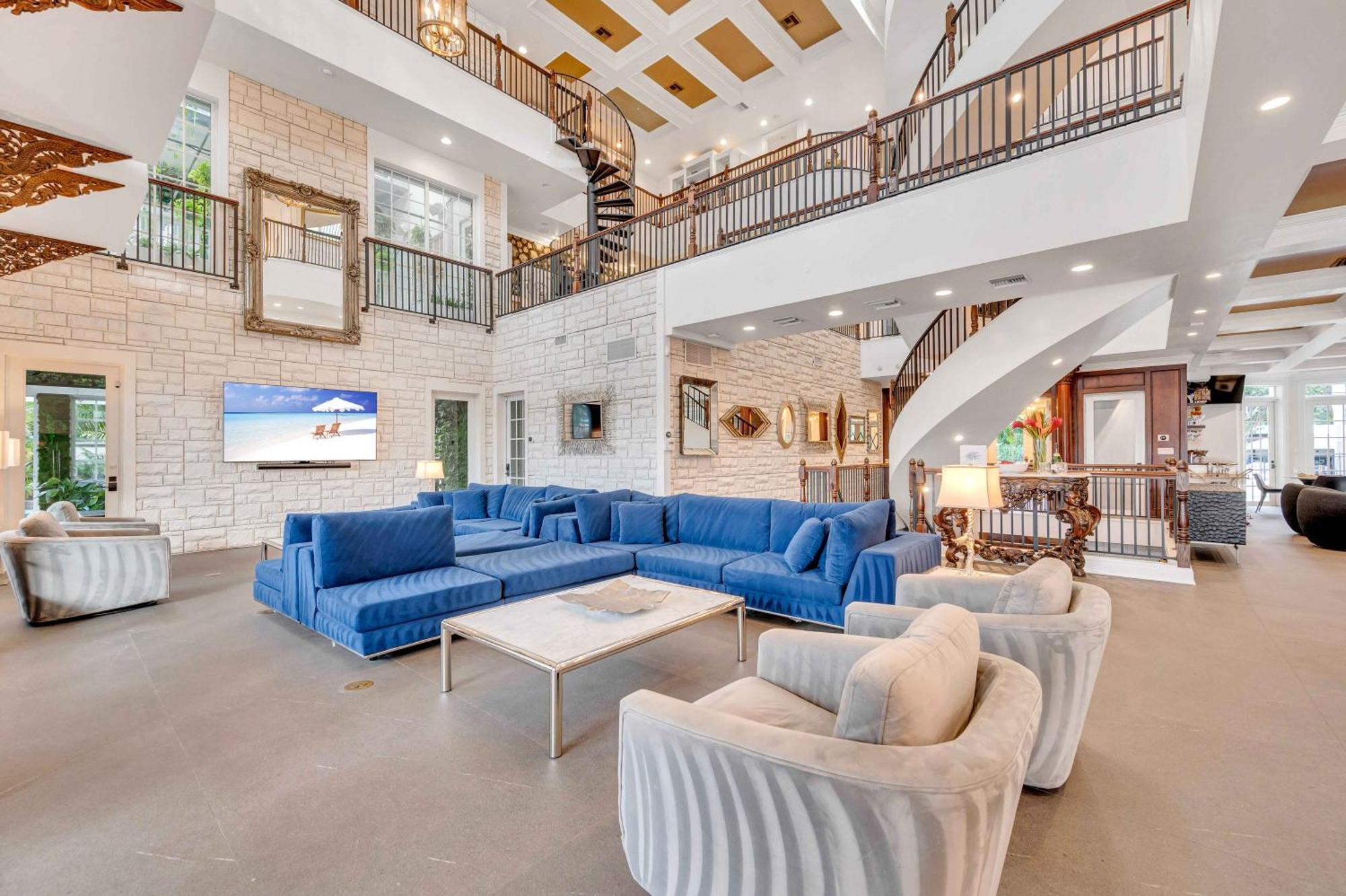 The Modern Castle Canal View Access Rooftop Living Greenhouse Vlllas Форт Лодърдейл Екстериор снимка