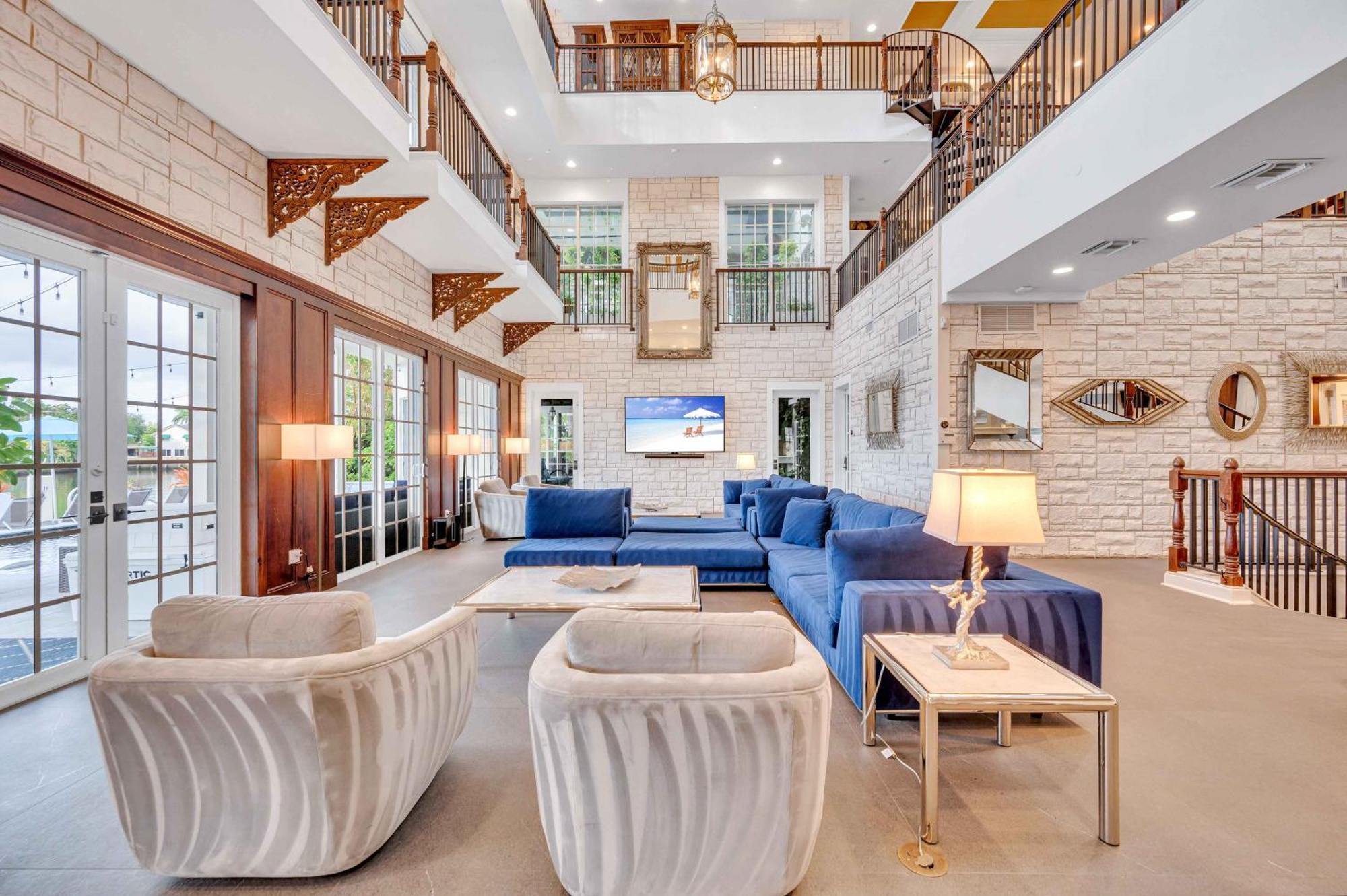 The Modern Castle Canal View Access Rooftop Living Greenhouse Vlllas Форт Лодърдейл Екстериор снимка